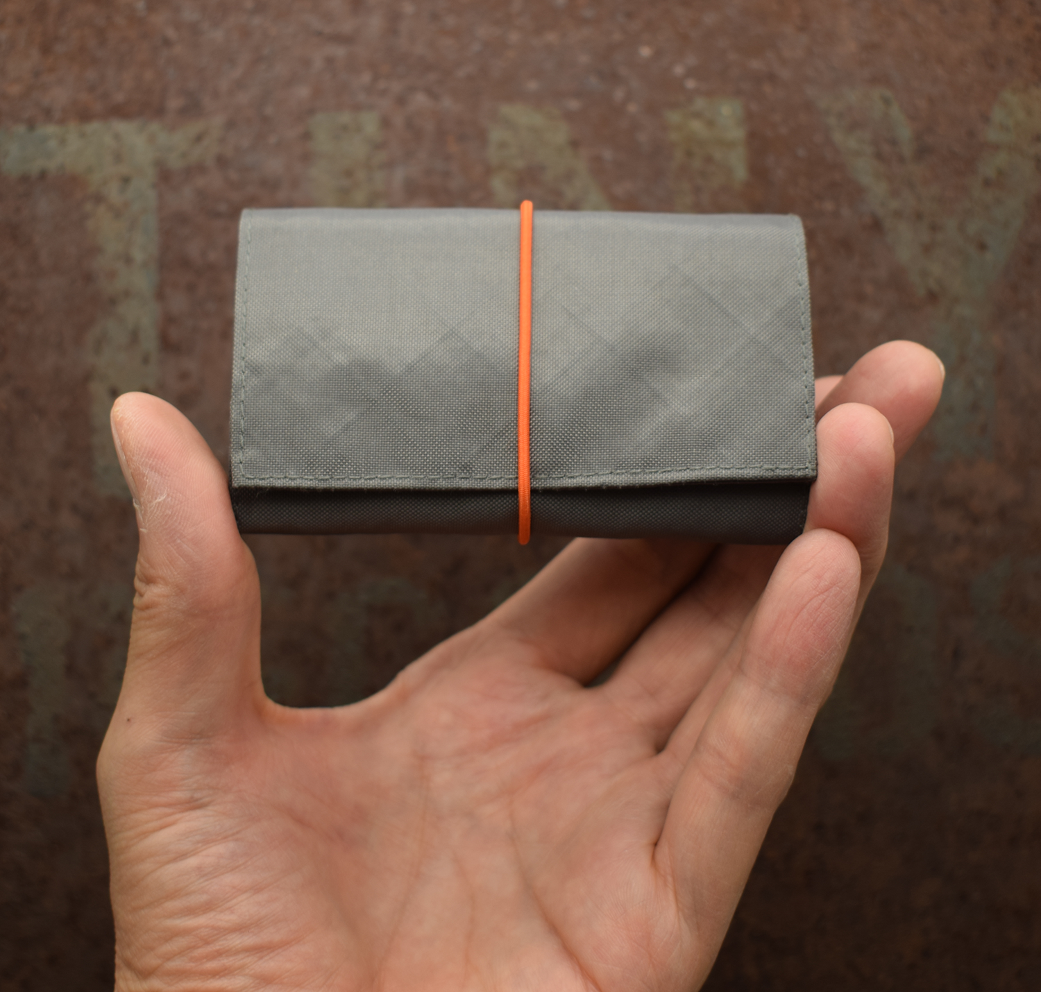 in2wallet. Gray (orange)