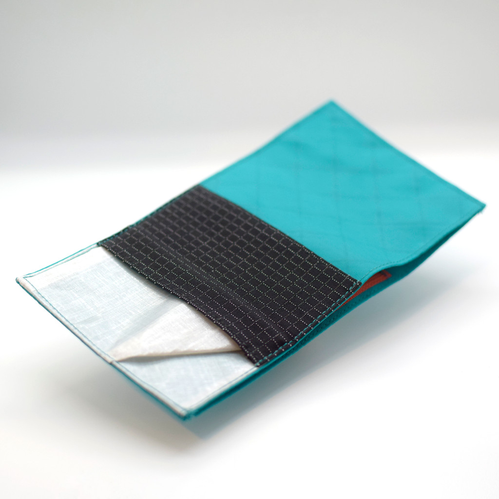 in2wallet. Turquoise (black)