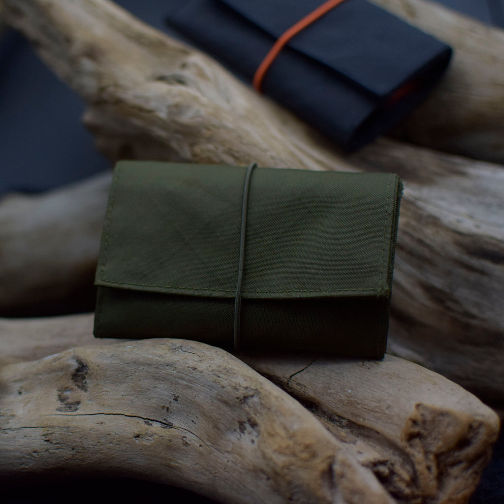 in2wallet. Olive (olive)